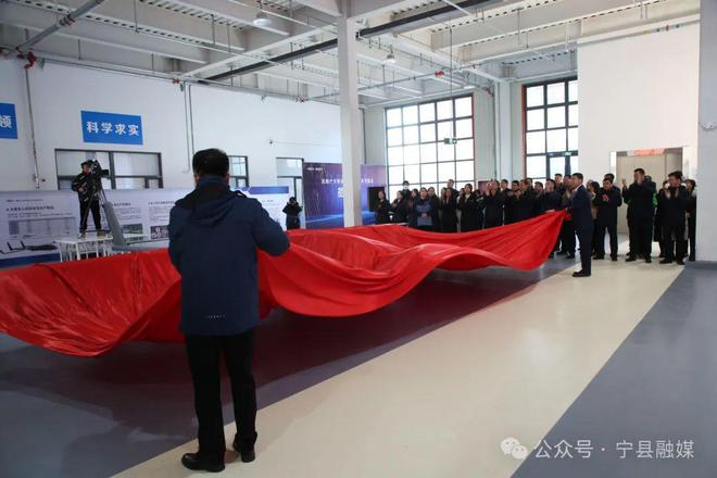 庆阳产首架无人机下线并成功试飞(图2)