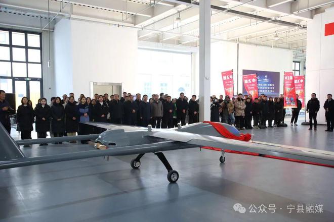 庆阳产首架无人机下线并成功试飞(图4)