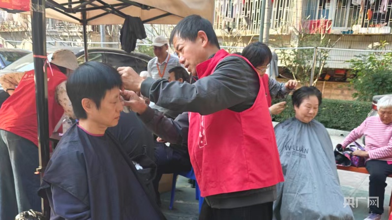 春联与坚守：留深志愿者的忙碌腊月(图4)